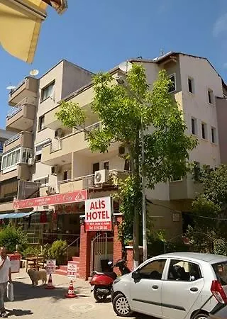 Alis Κουσάντασι