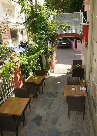 Alis Ξενοδοχείο Κουσάντασι